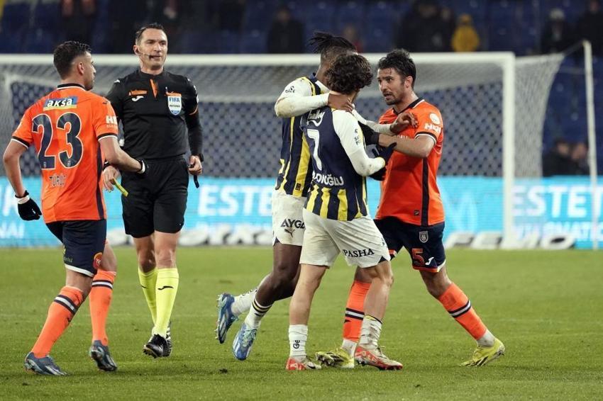 Deniz Türüç'ün o hareketi olay oldu! Selahattin Baki kendini tutamadı: Yazıklar olsun
