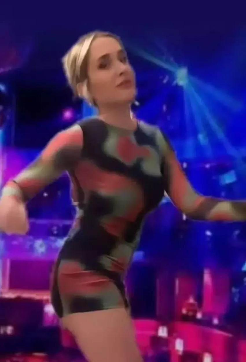 Survivor Sema Aydemir Dilber elbisesi giyip pavyon dansı yaptı, eleştiri yağdı