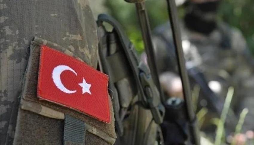 Askere gidene ne denir? Bedelli askerlik yapanlara uğurlama sözleri: Hayırlı tezkereler dışında en güzel askere yolculuk mesajları...