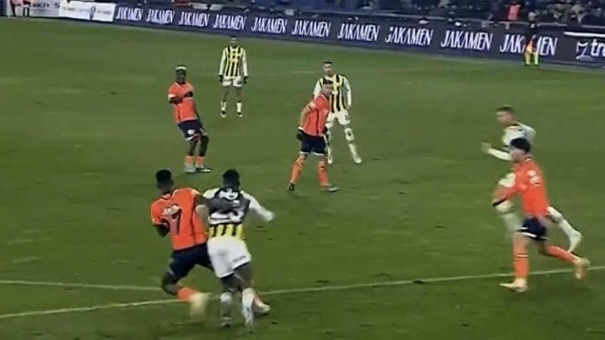 Ceza sahası çizgisinde yapılan faul penaltı olur mu? Ceza sahası dışından en çok gol atan futbolcu kim, ceza sahası içinde en çok topla buluşan takım ne? 