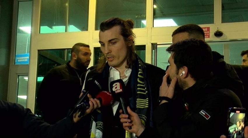 Çağlar Söyüncü resmen Fenerbahçe'de! Cengiz Ünder kendini tutamadı, yıllar sonra aynısını yaptı