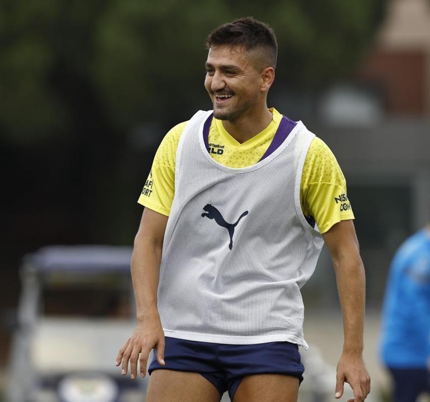 Çağlar Söyüncü resmen Fenerbahçe'de! Cengiz Ünder kendini tutamadı, yıllar sonra aynısını yaptı