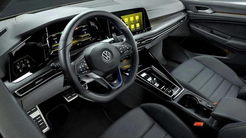 Volkswagen Golf fiyatları komple değişti: Son gün kampanyası kaçmaz