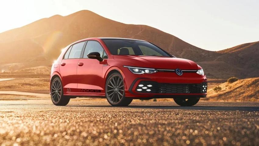 Volkswagen Golf fiyatları komple değişti: Son gün kampanyası kaçmaz
