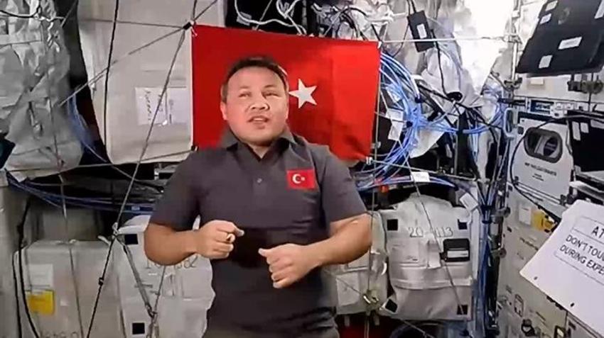 Alper Gezeravcı: Mikro yer çekimi ortamı, dünyada sahip olmadığımız fırsatlar yaratıyor