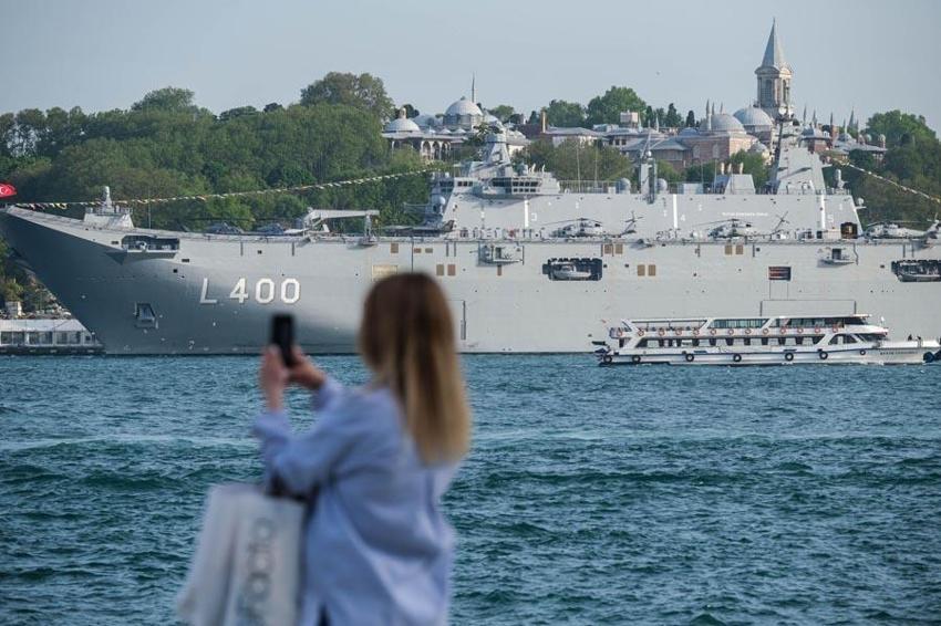 ABD'den Yunanistan'a ücretsiz askeri araçlar! Türkiye havada, karada, denizde fark atınca Yunan basını 2030 yılını yazdı