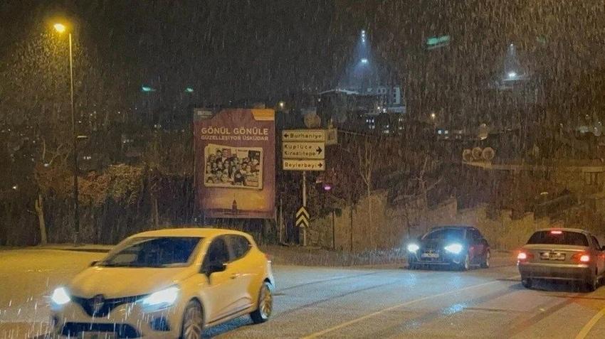 Lapa lapa kar 2 Şubat'ta geliyor! bir anda bastıracak: 15 tatil uzuyor! Meteoroloji: Turuncu alarm sadece o il için verildi!