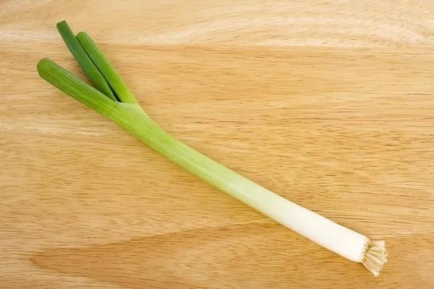 Yeşil soğanı bir de böyle tüketin! Öyle bir faydası varmış ki...