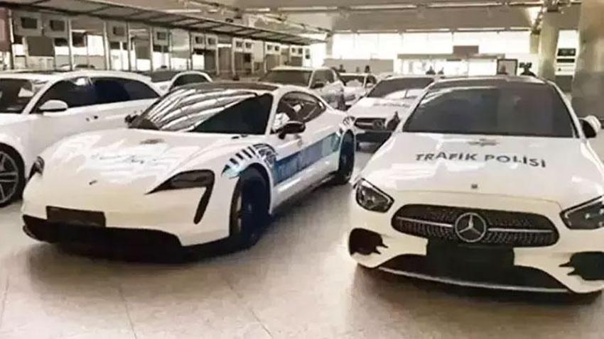 Fenomenlerin el konulan lüks araçları Arka Sokaklar’a geldi! Hüsnü Komiser’in selfisi olay oldu: Öf öf yağ gibi akıyor yağ