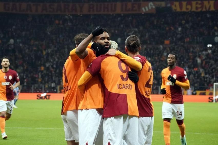 Sacha Boey ve Angelino'dan sonra sürpriz ayrılık! Halil Dervişoğlu yerine o gidiyor