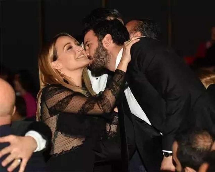 Gupse Özay'ın aşk tanımı: 'Kolumu keserim, böreğimi bile veririm'