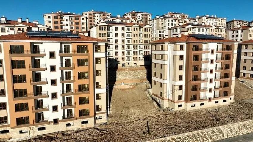TOKİ 29 ilde konut ve dükkan satıyor! İl il açıklandı: TOKİ başvuru için tarihler belli oldu