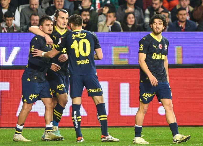 "F.Bahçe'nin golü öncesi ofsayt var mı?"