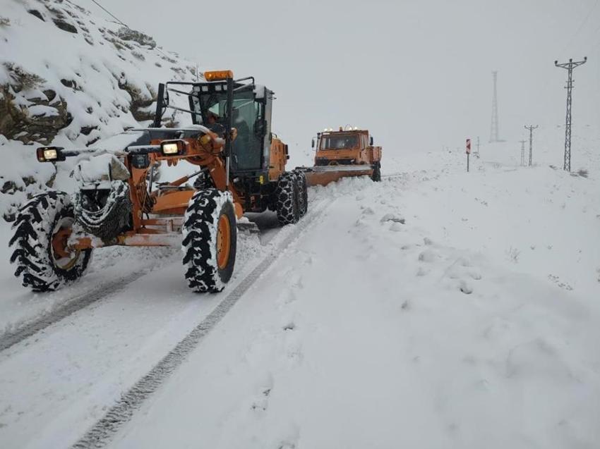 Yoğun kar birden çökecek! Meteoroloji'den İstanbul, Ankara, İzmir dahil onlarca kent için önemli uyarı, saat verildi 