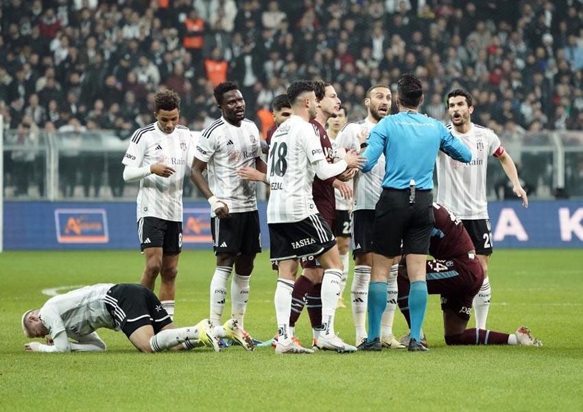 Beşiktaş - Trabzonspor maçına damga vuran karar! Tartışılan penaltı pozisyonu için çarpıcı yorum: Sinirlenmek istemiyorum ama...