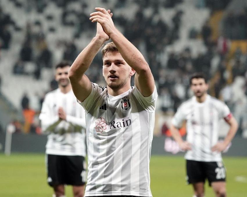 Beşiktaş-Trabzonspor maçına damga vuran Semih Kılıçsoy 21 yıl sonra bir ilke imza attı: Süper Semih! Arda Güler misali!