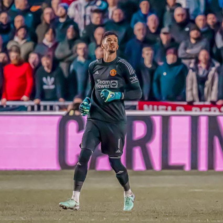 Manchester United formasını ilk kez Newport County maçında giyen Altay Bayındır: Sadece kendimi değil, ülkemi de temsil ediyorum