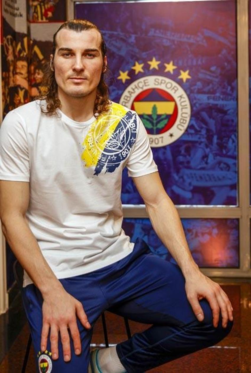 Çağlar Söyüncü transferin perde arkasını açıkladı: Tamamen buraya odaklanmıştım, başka hiçbir yeri düşünmüyordum