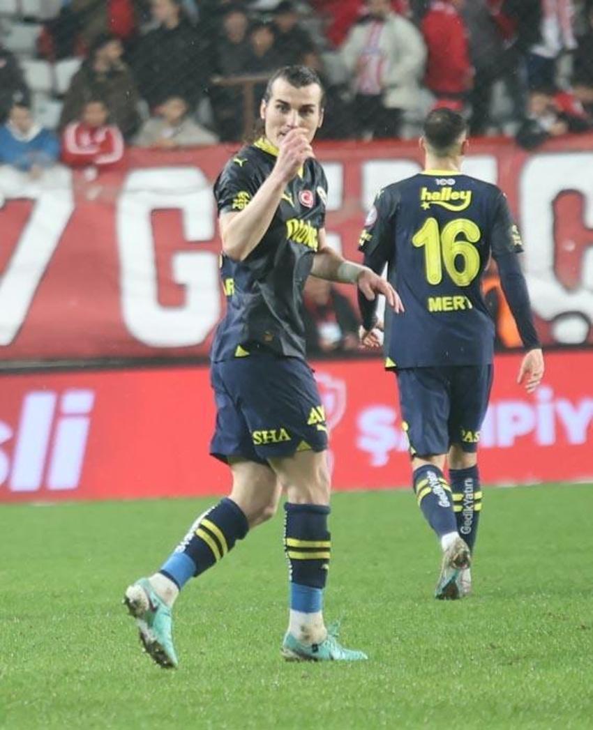 Çağlar Söyüncü transferin perde arkasını açıkladı: Tamamen buraya odaklanmıştım, başka hiçbir yeri düşünmüyordum
