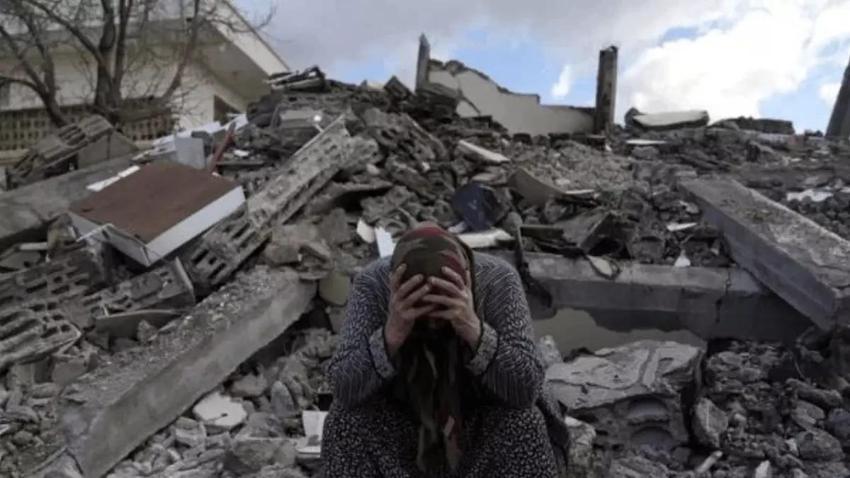 Ünlü isimler depremi unutmadı: 6 Şubat deprem felaketinin yıldönümünde üzüntülerini dile getirdiler