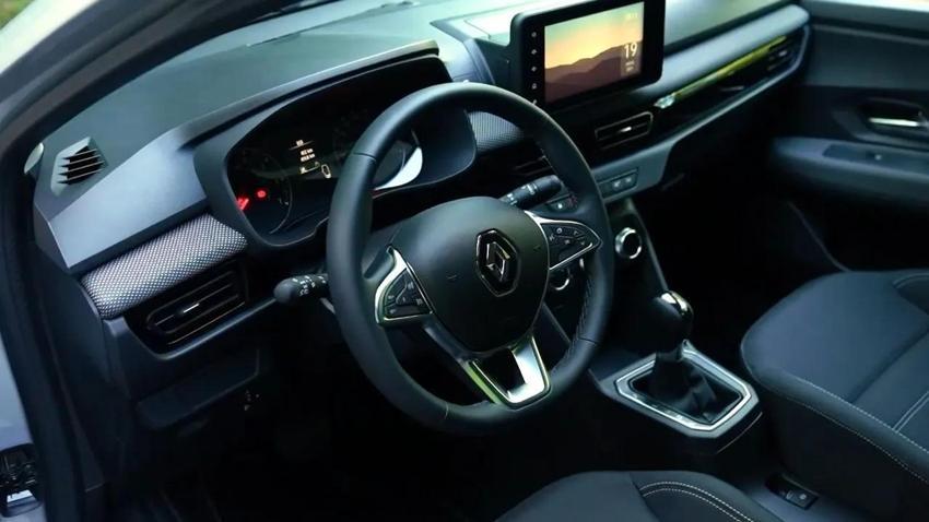 Renault modelinde fiyatlar neredeyse yarıya düştü! Bu kampanya inanılır gibi değil
