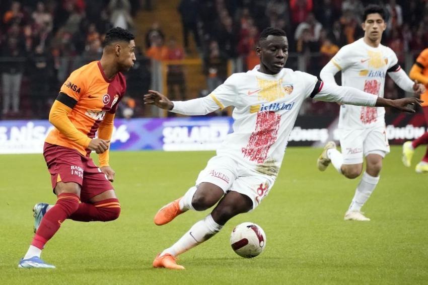 Vinicius, Aurier yetmedi, bir transfer daha! Manchester United'ın yıldızıyla anlaşma tamam
