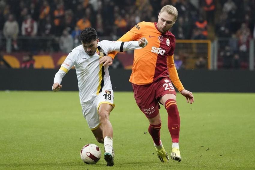 Galatasaray'da ayrılık depremi! Okan Buruk şikayet etti, 2 yıldız birden terk ediyor