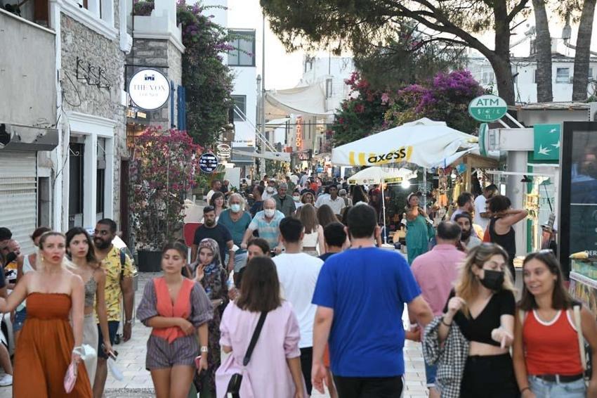 Tatile gidecekler rezervasyona başladı! İndirim fırsatı