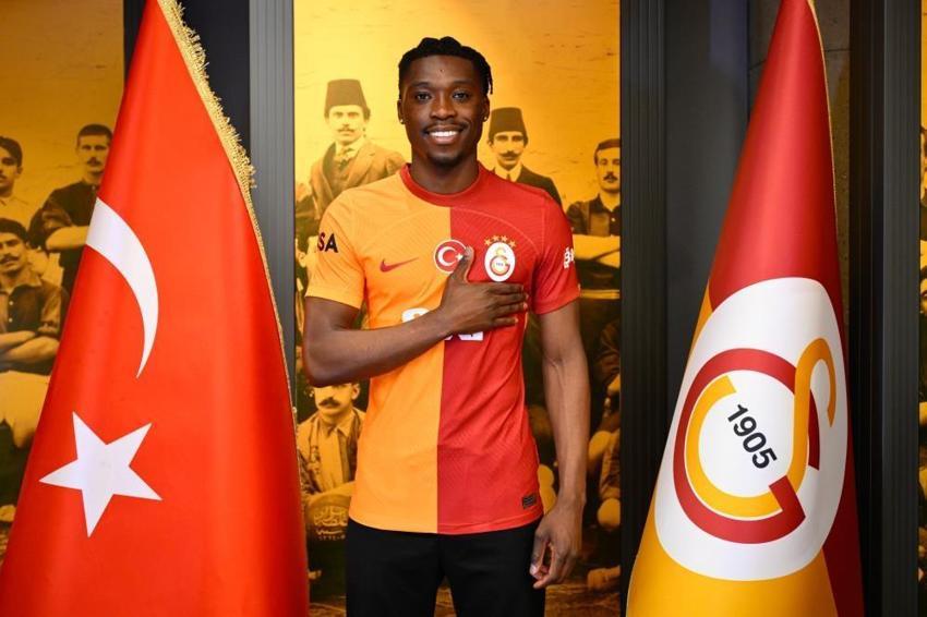 Zaha, Kerem Aktürkoğlu düşünsün! Derrick Köhn maça çıkmadan olay oldu: Utanç verici