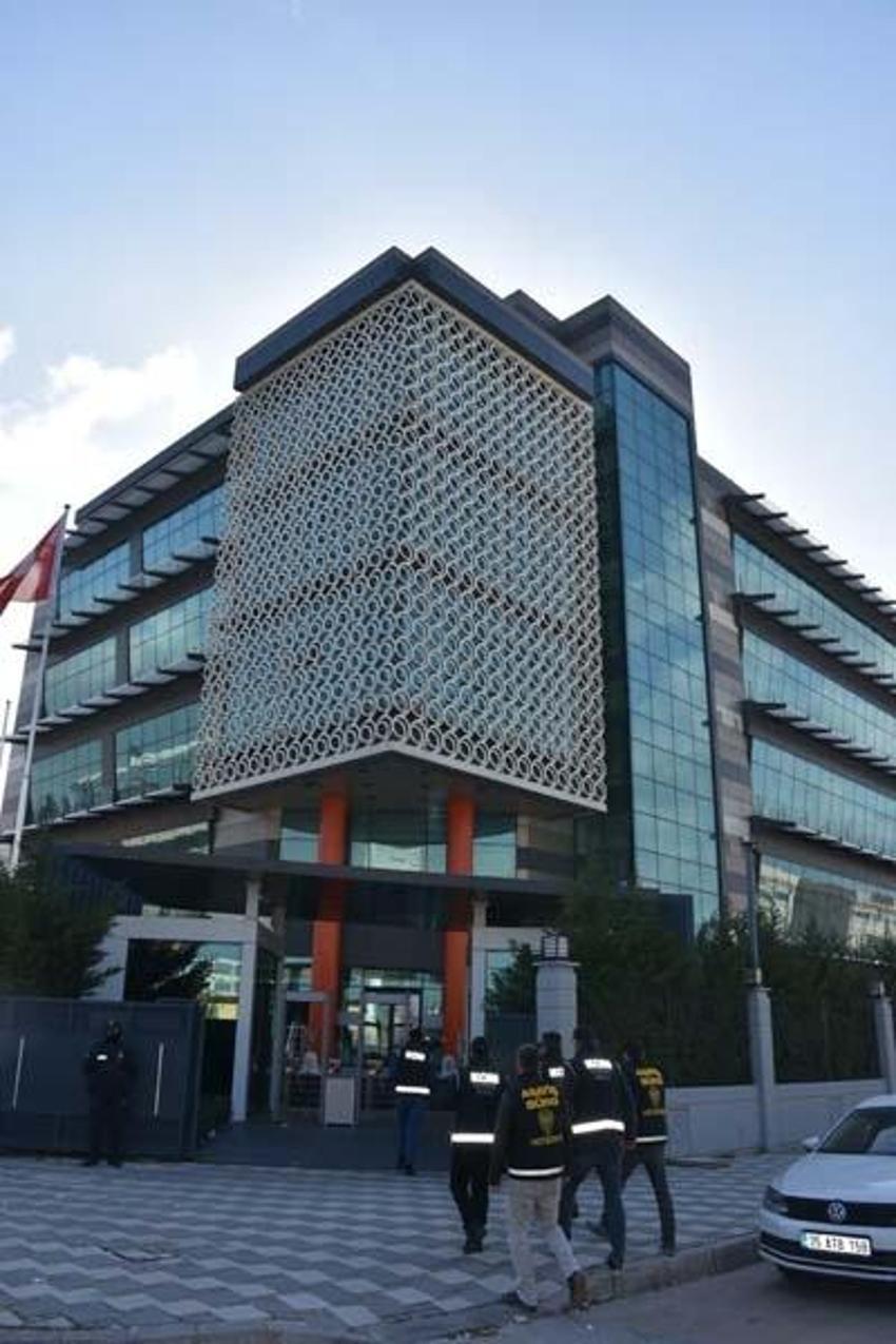 İzmir’de 5.1 milyarlık vurgunda yeni detaylar! 'Paralar nerede?' sorusunu yanıtladı