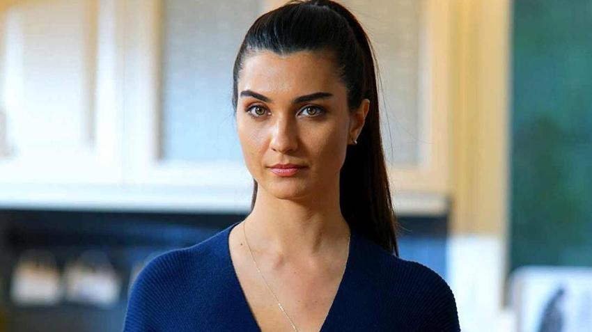 Tuba Büyüküstün'ün çocukları Toprak ve Maya büyüdü! Tıpkı babasına benziyor