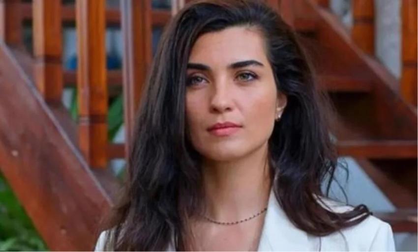 Tuba Büyüküstün'ün çocukları Toprak ve Maya büyüdü! Tıpkı babasına benziyor