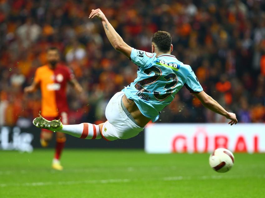 Galatasaray maçında Cihan Aydın'ın gol iptali kararı doğru mu? Eski hakem canlı yayında açıkladı!