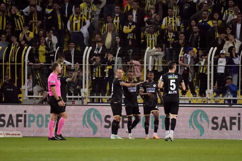 Ali Koç'a söylesin! İsmail Kartal şimdi yandı, artık şansı yok; Dzeko, Tadic, Livakovic...
