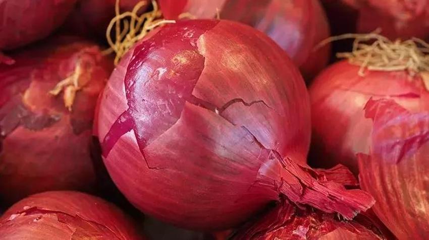 A, C, E vitaminleriyle yaşlanmaya karşı tek başına savaşıyor! Her yemeğe bir çimdik dökün: 25 farklı antioksidan içeriyor!