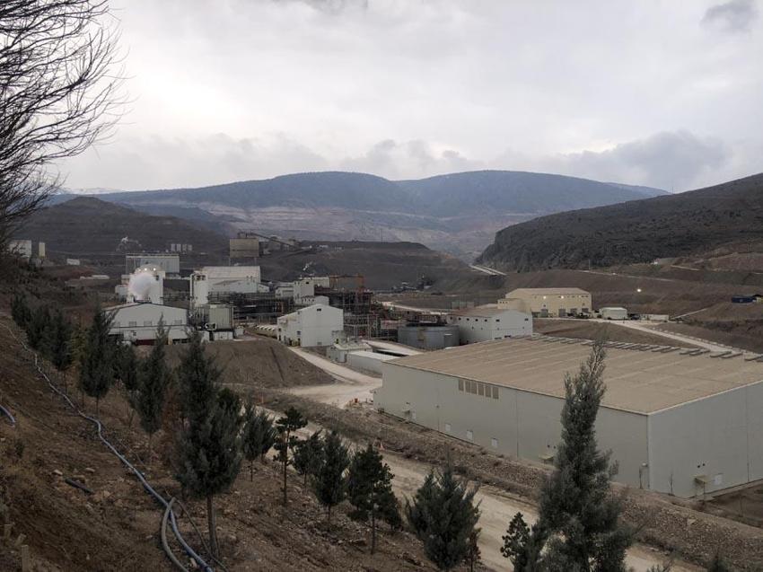 Erzincan toprak kaymasında kaç kişi öldü, ölen yaralanan var mı? Erzincan maden göçüğü nerede, Erzincan altın madeninde kaç kişi çalışıyor? İliç altın madeni toprak kayması!