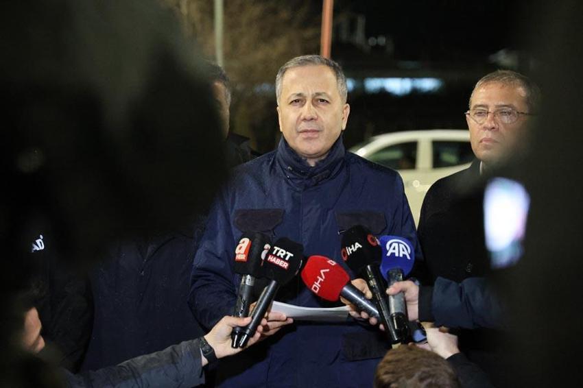 Erzincan'da altın madeninde toprak kayması! Bakan Yerlikaya: 9 kişiye ulaşılamıyor