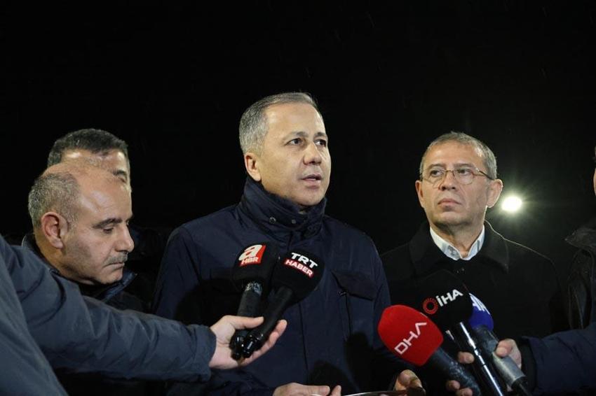 Erzincan'da altın madeninde toprak kayması! Bakan Yerlikaya: 9 kişiye ulaşılamıyor