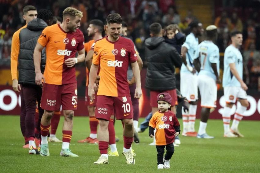 Köhn, Vinicius derken Aurier'i es geçti! Okan Buruk'un hamlesi tepki çekecek
