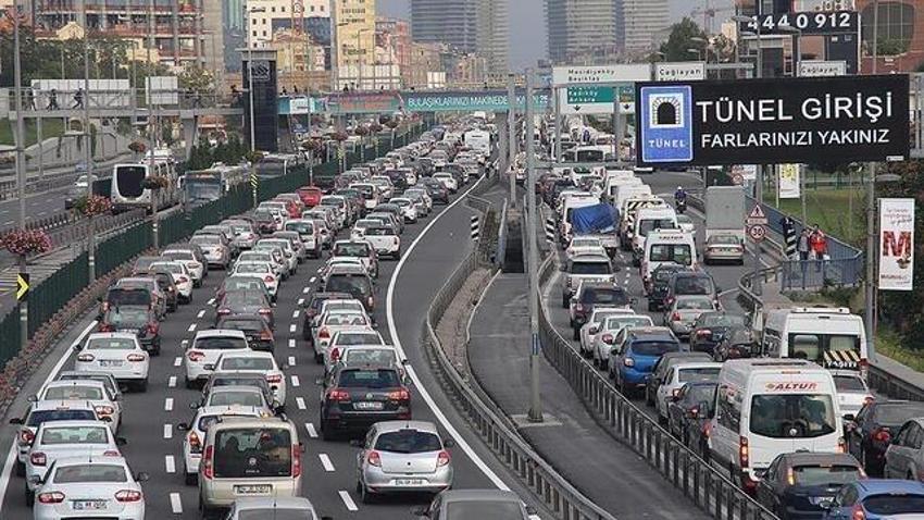 Trafik kilit: Merter'den başlıyor, Yenibosna'ya kadar adım adım... 15 Şubat İstanbul'da trafik yoğunluğu nasıl?