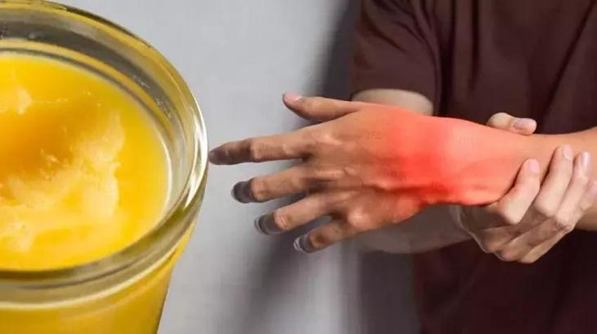 Süte 1 kaşık ekleyin: Ne ağrı ne sivilce kalıyor! A,D,E,K vitaminlerini bir çırpıda alacaksınız