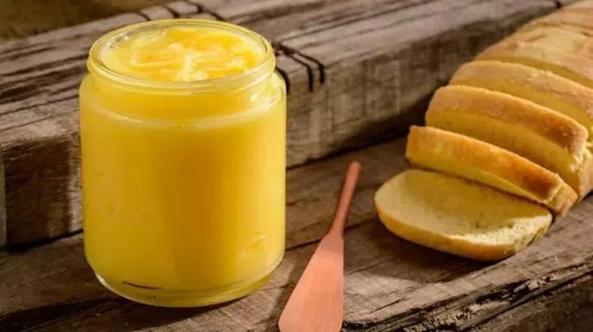 Süte 1 kaşık ekleyin: Ne ağrı ne sivilce kalıyor! A,D,E,K vitaminlerini bir çırpıda alacaksınız