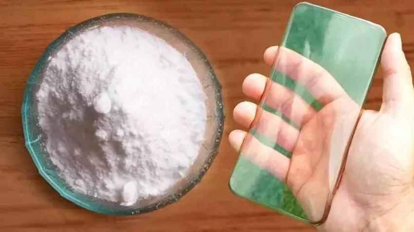 Şeffaf telefon kılıfını pırıl pırıl yapıyor! Bir bardak süte ekleyin: Bu tüyoyu hiçbir yerde bulamazsınız
