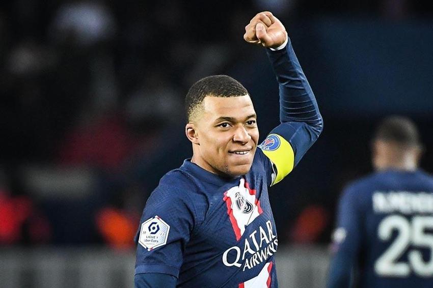 Yılın transferinde Mbappe Real Madrid ile her konuda anlaştı! İşte çılgın imza parası ve yıllık maaşı...
