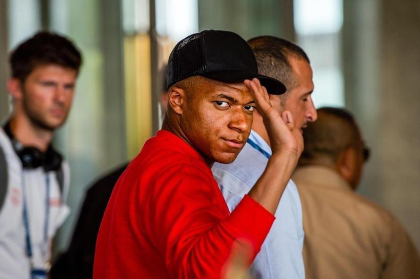 Yılın transferinde Mbappe Real Madrid ile her konuda anlaştı! İşte çılgın imza parası ve yıllık maaşı...