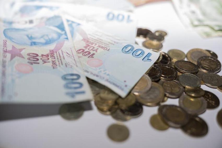 Emekliye 15 bin TL ek ödeme! Tek seferde maaş hesaplarına karşılıksız olarak yatırılıyor