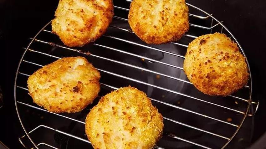 Airfryer mi fırın mı? Uzmanı sağlıklı olanı açıkladı!