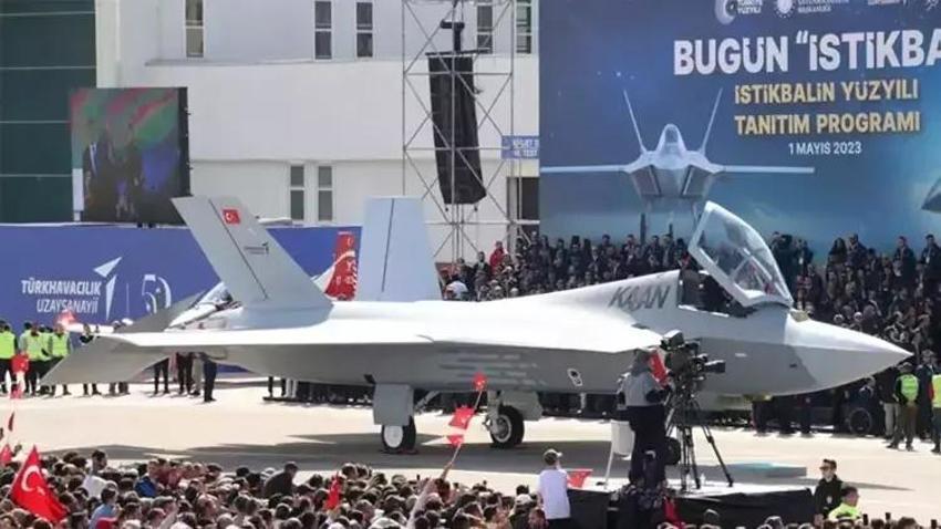Amerika'nın kimseye satmadığı F-22 Raptor'un muadili: Kaan savaş uçağının özellikleri neler? MMU Kaan savaş uçağında pilot var mı?