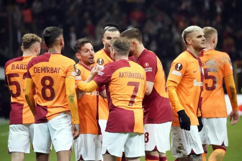 Muslera Galatasaray'ı terk ediyor! Yeni takımını açıkladılar, işte sözleşme detayları...