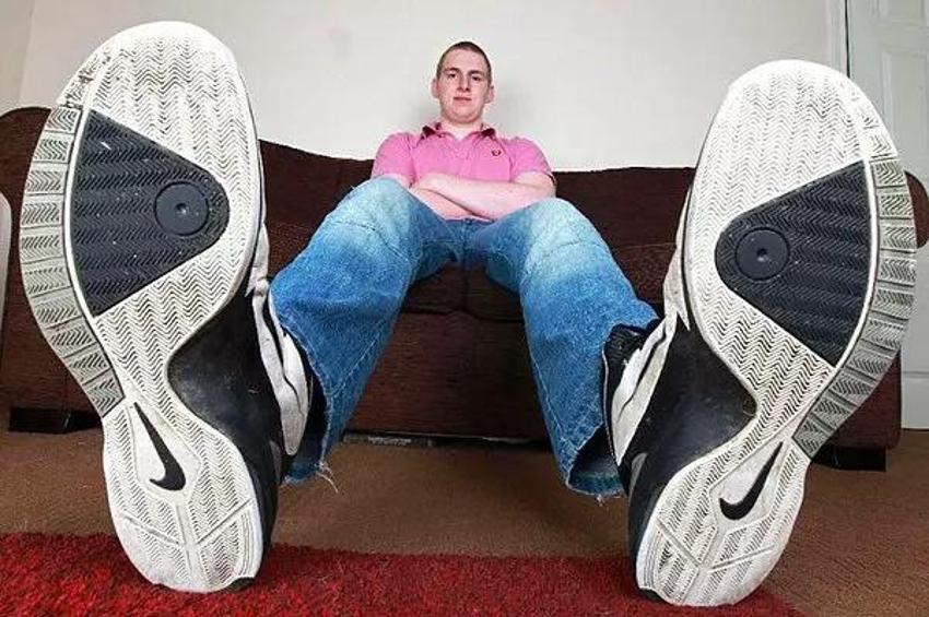 Ayak numarasına göre yaşam süresi: En az yaşayan ayak numarası belirlendi! 41-42-43 numara ayaklar...